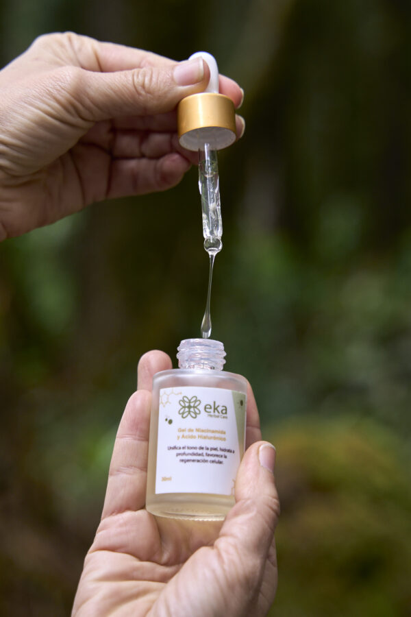 Gel de Niacinamida y Ácido Hialurónico